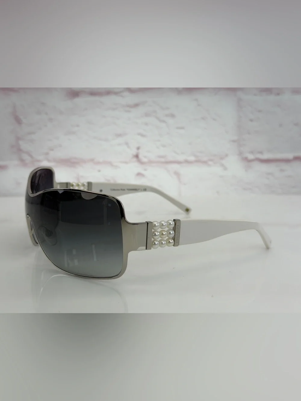 Y2K CHANEL White/Silver Frame Oversized Pearl Sunglasses-4177